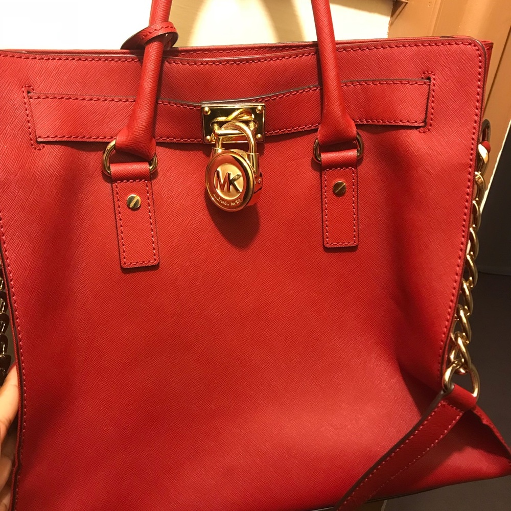 Michael Kors purses two for 100$